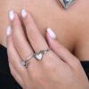 Anelli femminili: stile, significato e abbinamenti perfetti