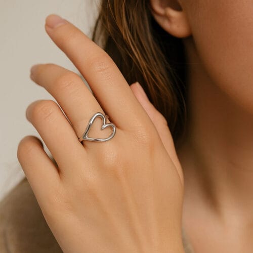 Anello Cuore stilizzato in Acciaio