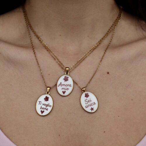Collana “Sei Unica” – Ciondolo Ovale in Acciaio Oro